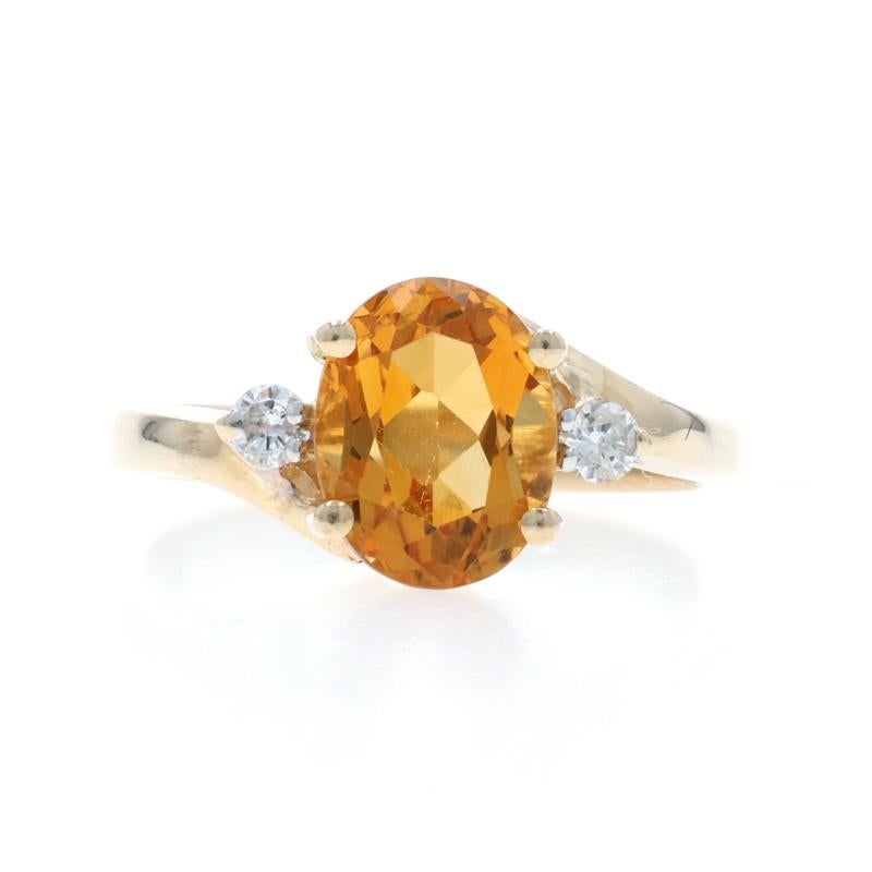Taille : 6
Frais de taille : Up&Up 2 tailles pour $50 ou Down 1 taille pour $40

Contenu métallique : Or jaune 14k et or blanc 14k

Informations sur les pierres

Citrine Naturelle
Traitement : Chauffage
Carat(s) : 1.75ct
Coupe : Ovale

Diamants