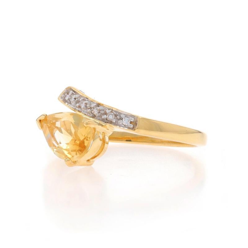 Bague bypass en or jaune avec citrine et diamant - 18k Pear .77ctw Excellent état - En vente à Greensboro, NC