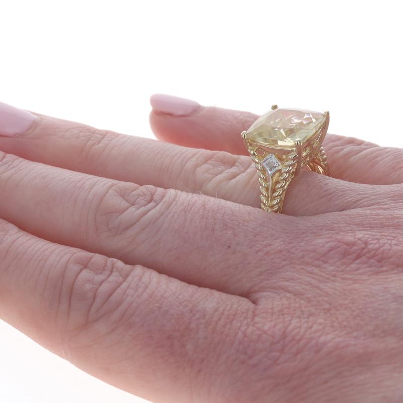 Donna Anello cocktail con diamante citrino in oro giallo 14k Cuscino quadrato 7.20ctw in vendita
