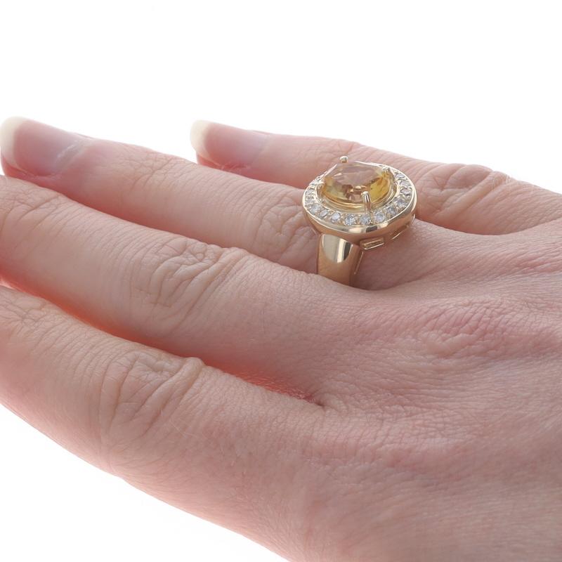 Yellow Gold Citrine & Diamond Halo Ring - 14k Oval 2.70ctw In Excellent Condition For Sale In Greensboro, NC