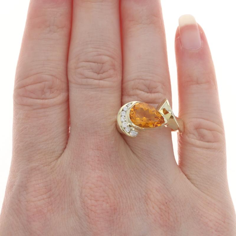 Taille poire Bague en or jaune avec citrine et diamant - 18k Pear 2.49ctw en vente