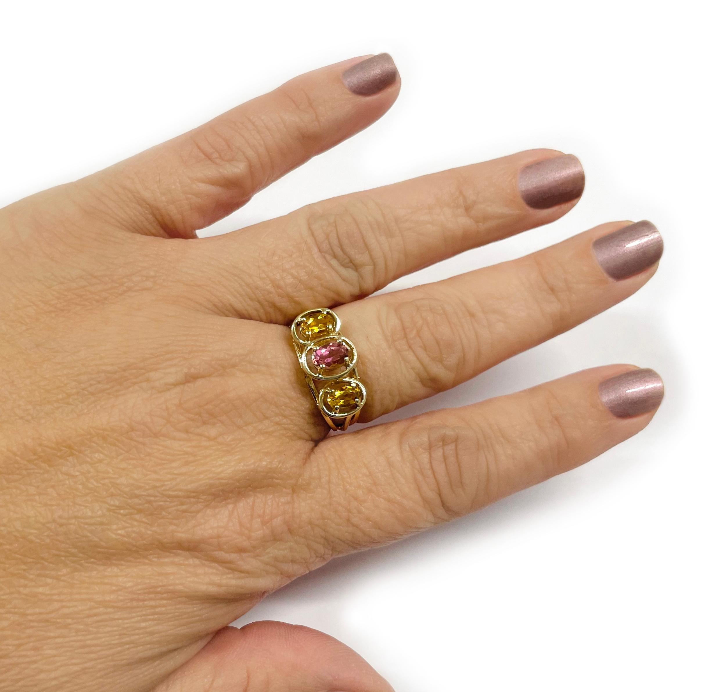 Yellow Gold Citrine Rhodolite Ring In Good Condition For Sale In Palm Desert, CA