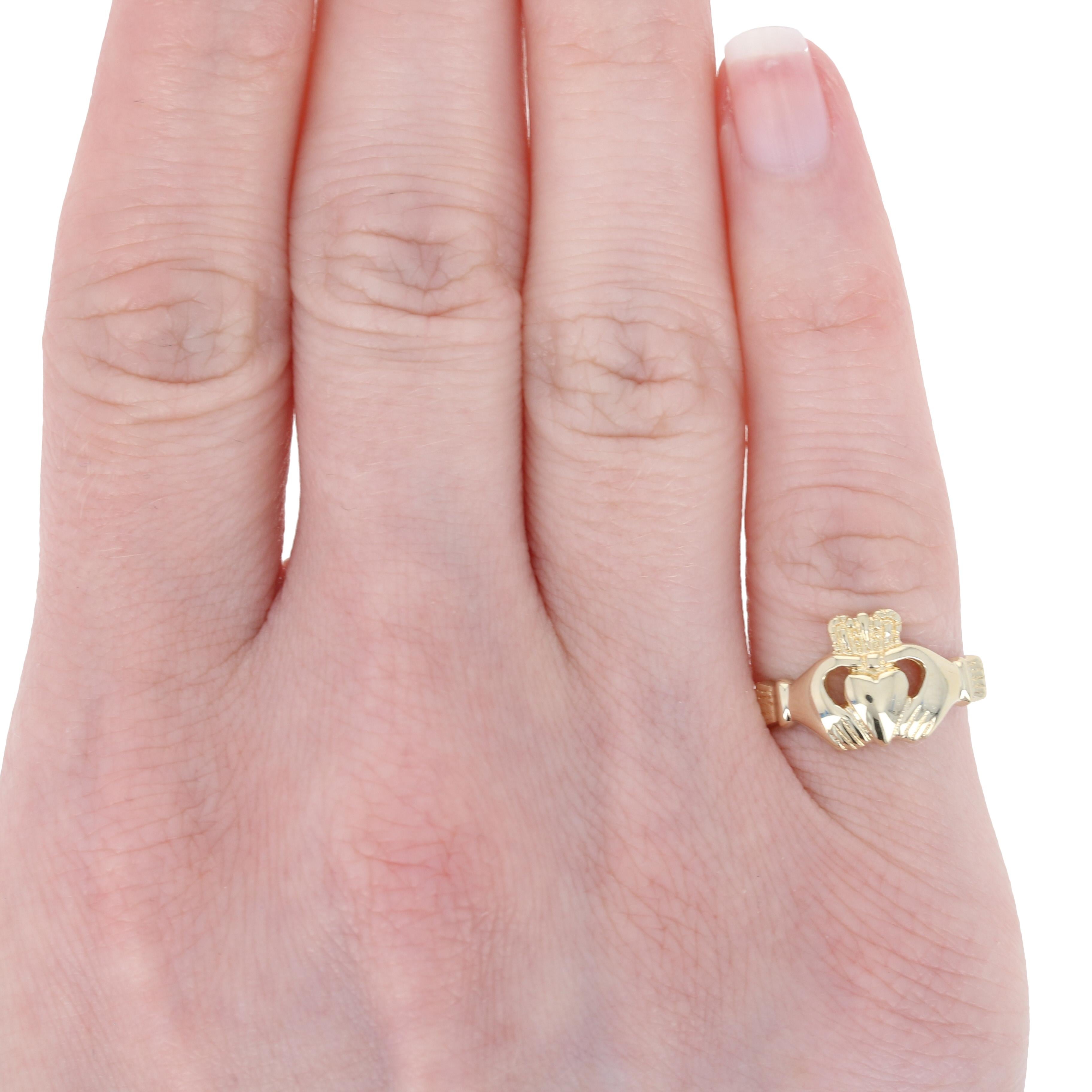 friendship claddagh ring