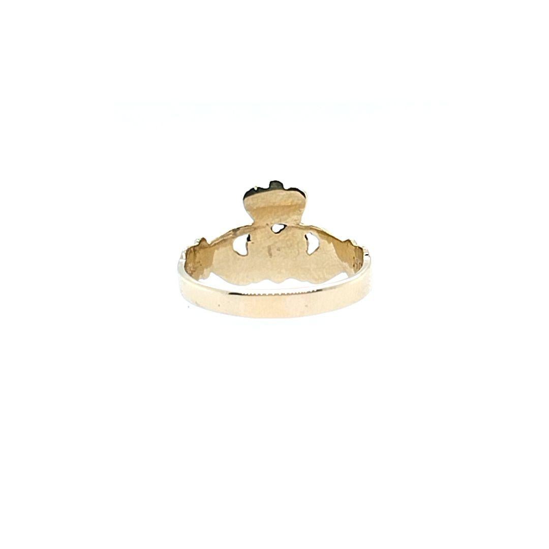 Yellow Gold Claddagh Ring For Sale 1