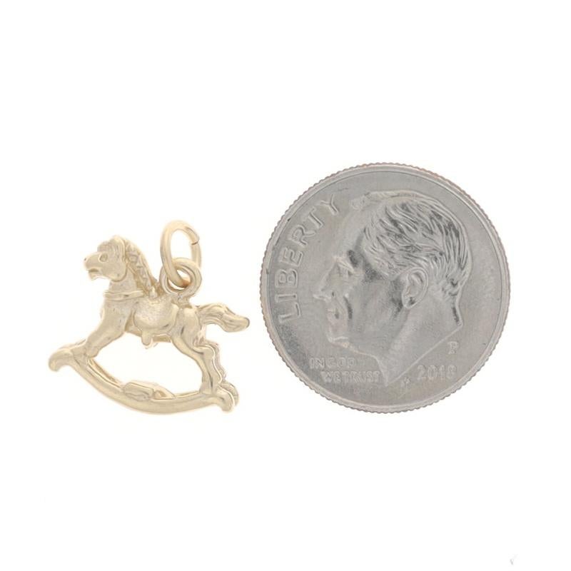 Yellow Gold Classic Rocking Horse Charm - 14k Child's Toy Mom's Keepsake In Excellent Condition For Sale In Greensboro, NC
