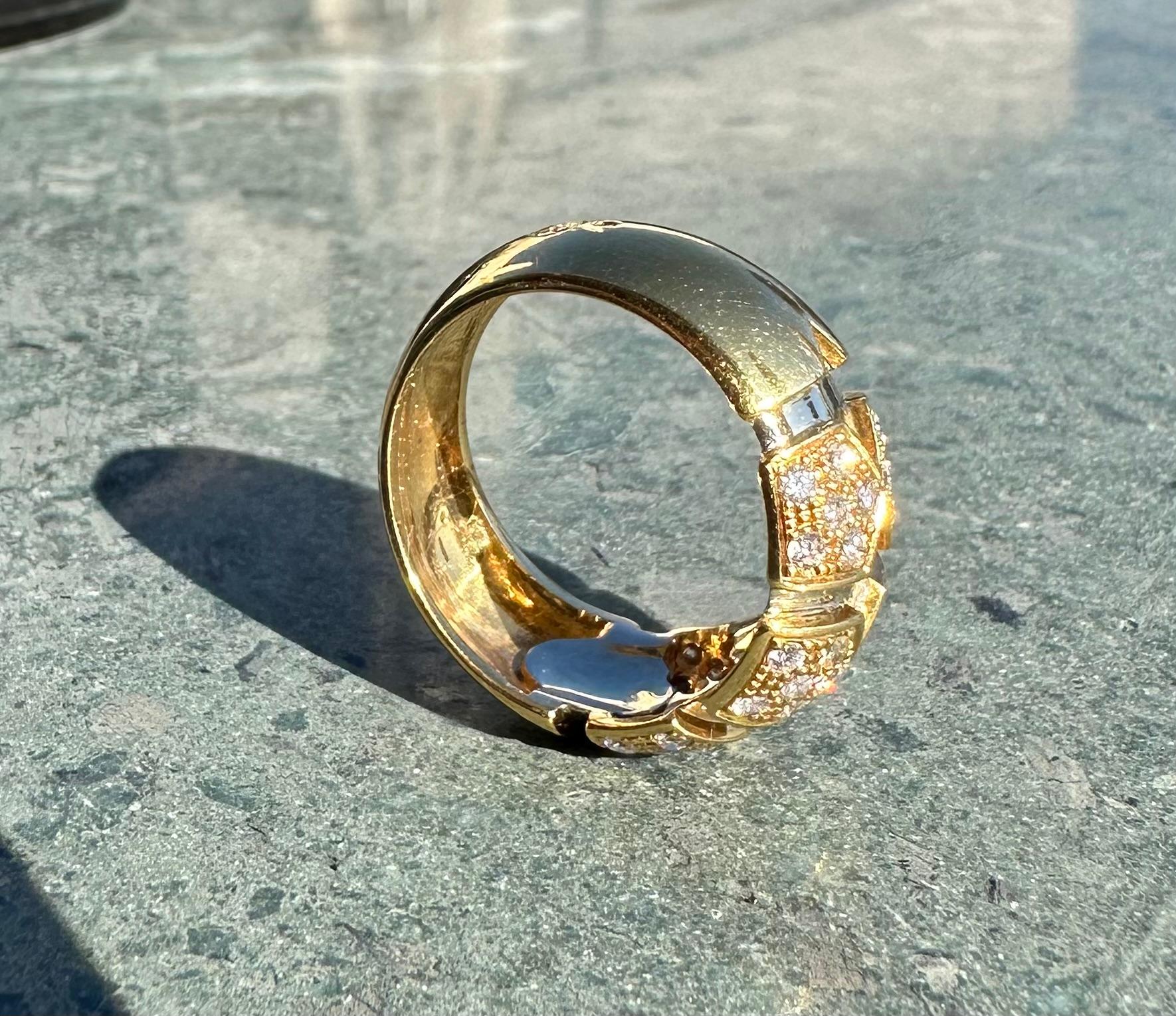 Contemporary Yellow Gold Cocktail Ring set with Diamonds For Sale