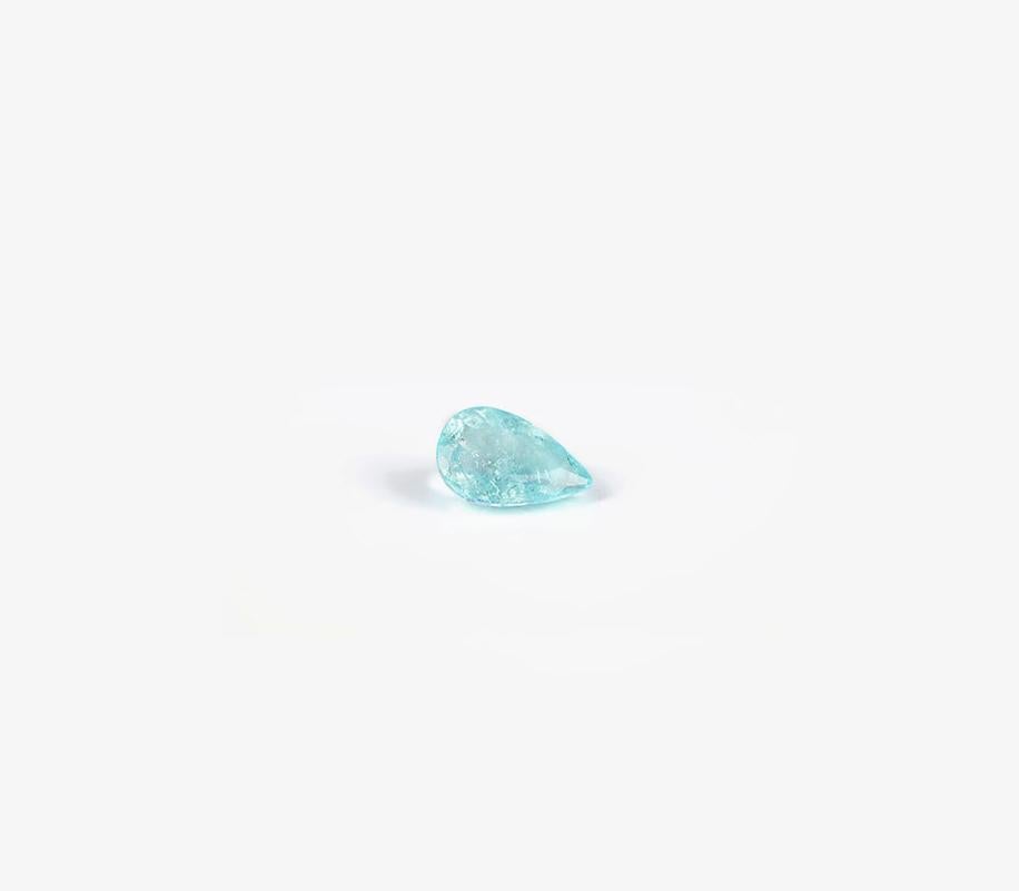 Zeitgenössische Brosche aus Gelbgold mit Diamanten und Paraiba-Turmalin (Tropfenschliff) im Angebot