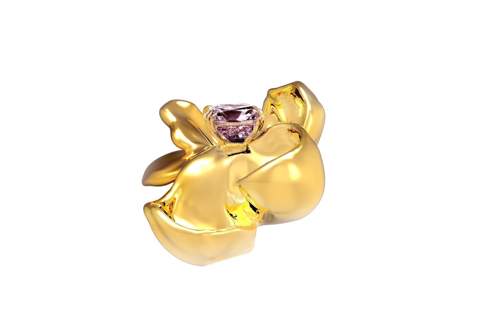 Yellow Gold Contemporary Magnolia Pendant Necklace with Spinel For Sale 1