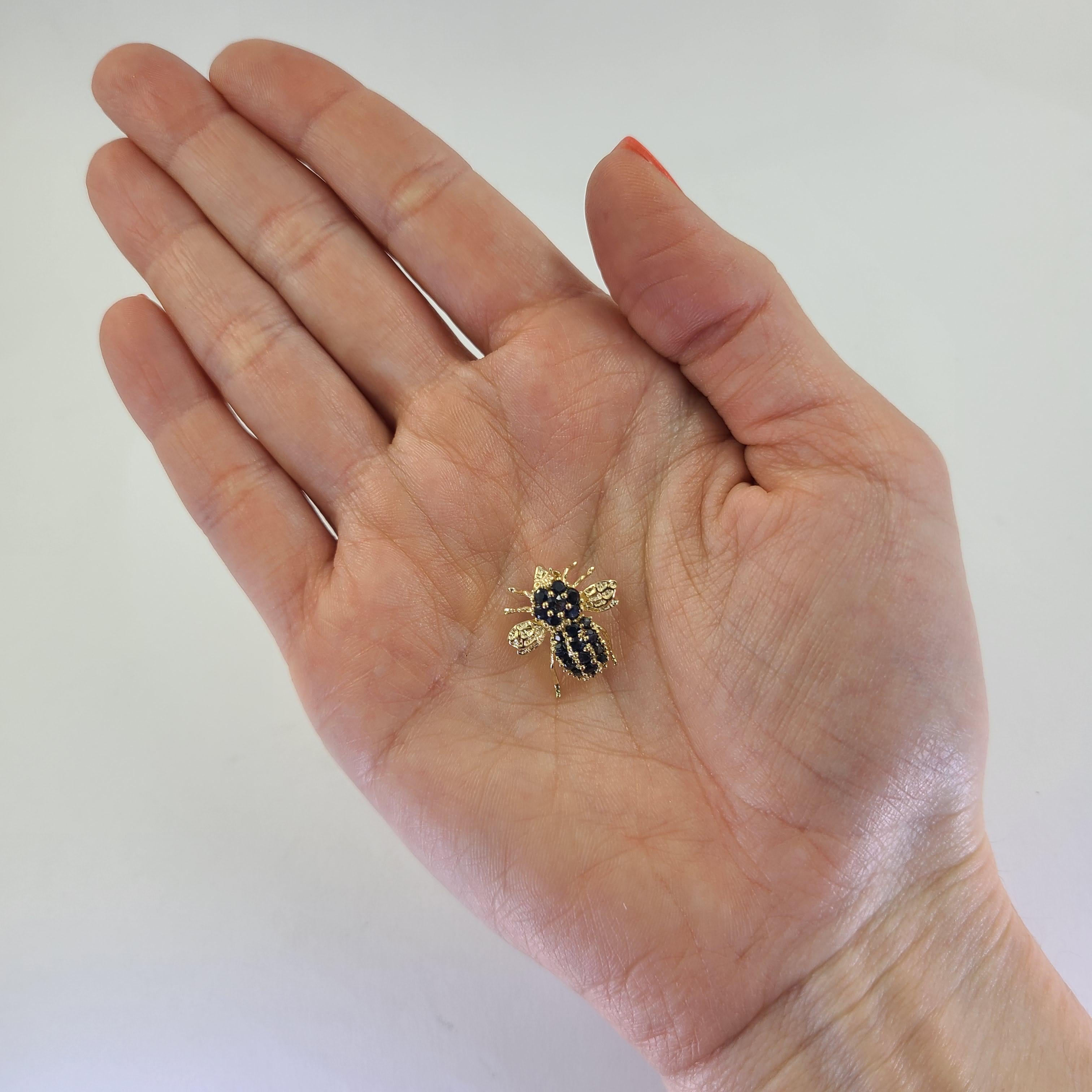 Yellow Gold Convertible Sapphire Bee Pin Pendant In Good Condition In Coral Gables, FL