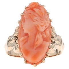 Bague Solitaire Cocktail Edwardian en Or Jaune Corail - 14k Carved Cameo Antique