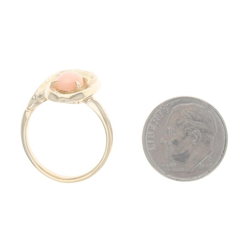 Anillo Solitario de Coral en Oro Amarillo - Cabujón Ovalado 14k en venta 1