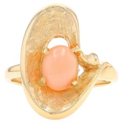 Yellow Gold Coral Solitaire Ring - 14k Oval Cabochon