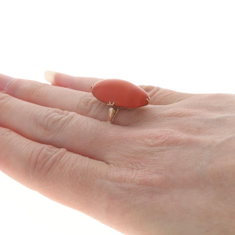 Gelbgold Koralle Vintage Cocktail Solitär Ring - 18k Oval Cabochon Damen im Angebot