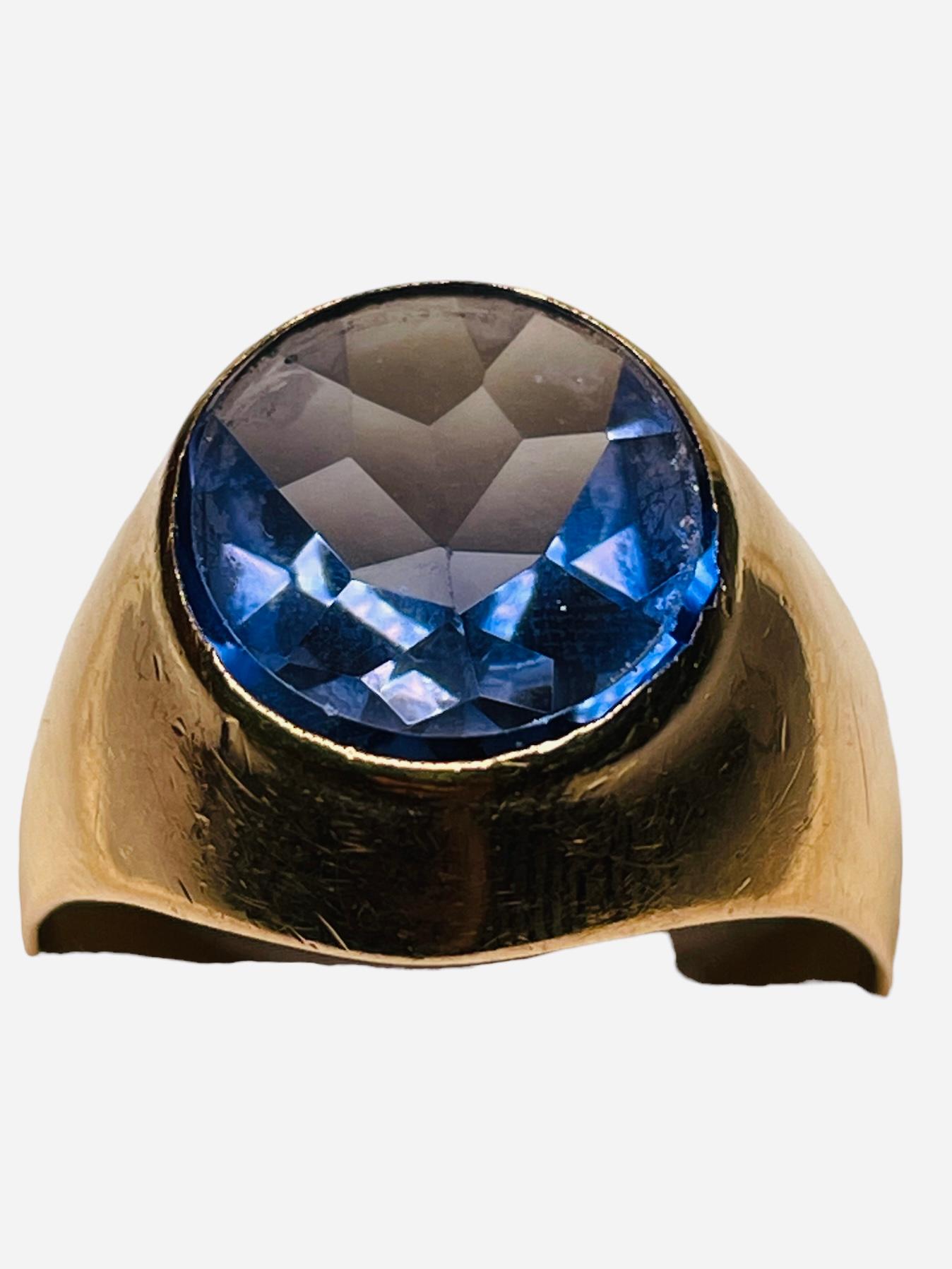 Women's or Men's Yellow  Gold Corundum Blue Sapphire Signet Ring For Sale