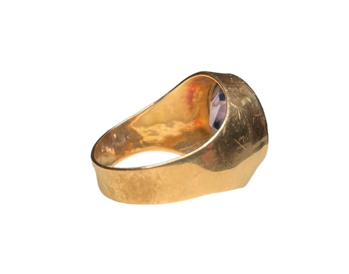 Yellow  Gold Corundum Blue Sapphire Signet Ring For Sale 2
