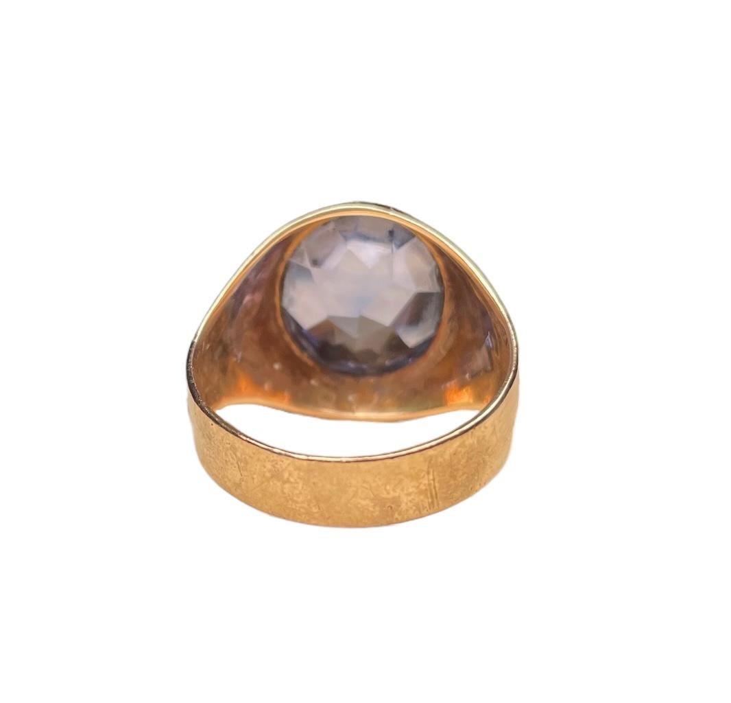 Yellow  Gold Corundum Blue Sapphire Signet Ring For Sale 3