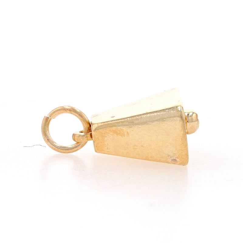 Yellow Gold Cow Bell Charm - 14k Livestock Farming Slightly Moves In Excellent Condition In Greensboro, NC