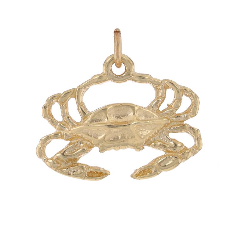 Metal Content: 14k Yellow Gold

Theme: Crab, Crustacean

Measurements

Tall (from stationary bail): 21/32