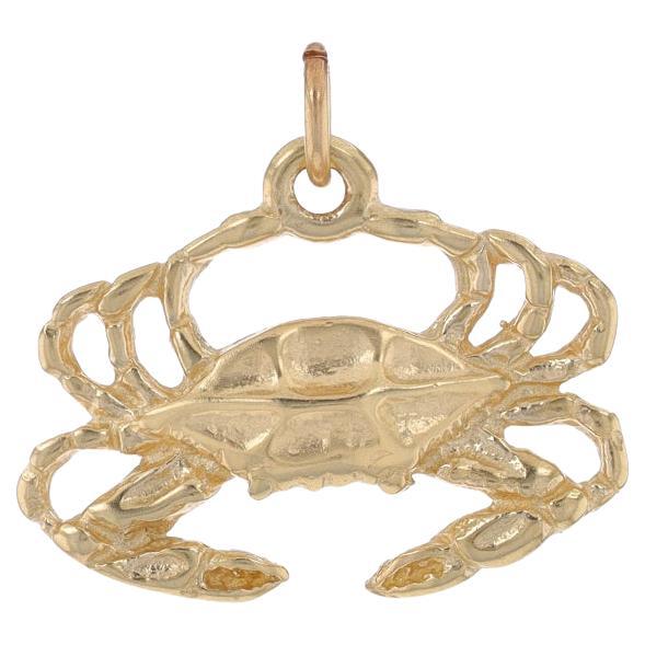 Yellow Gold Crab Charm - 14k Crustacean Shellfish Pendant For Sale