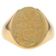 Yellow Gold Crest Signet Men's Ring - 18k Coat of Arms