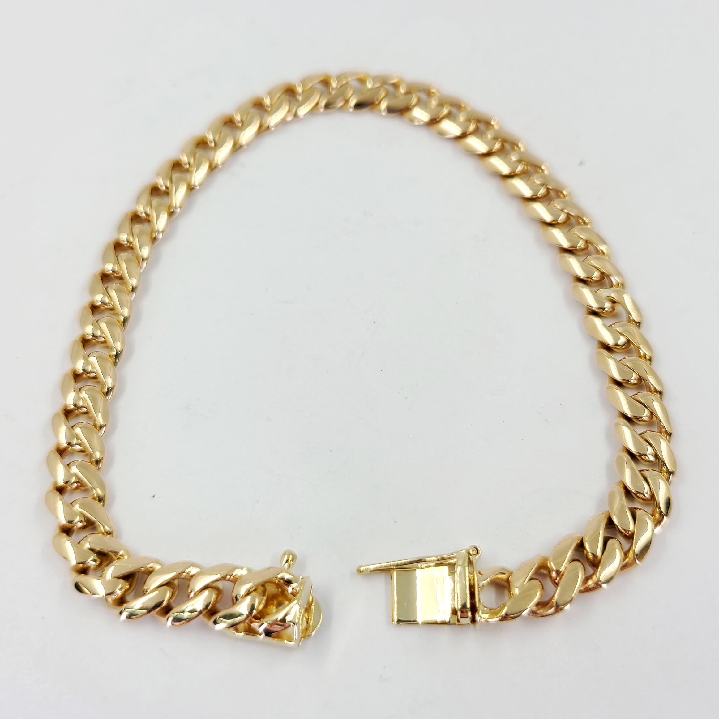 Yellow Gold Cuban Chain Bracelet In Good Condition For Sale In Coral Gables, FL