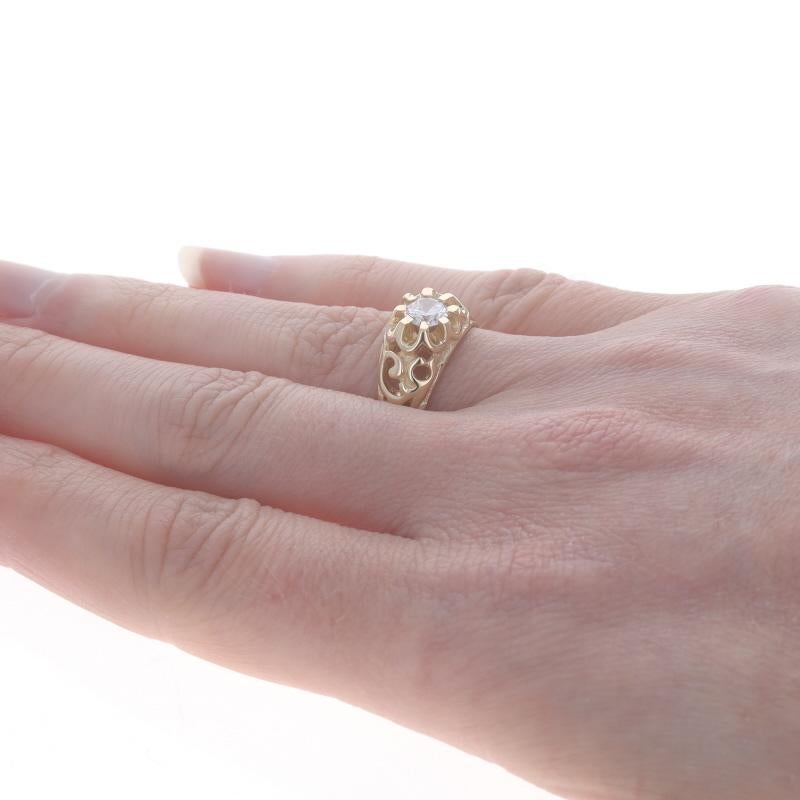 Anillo Solitario de Oro Amarillo con Circonita Cúbica - 14k Brillante Redondo .50ct en venta 1