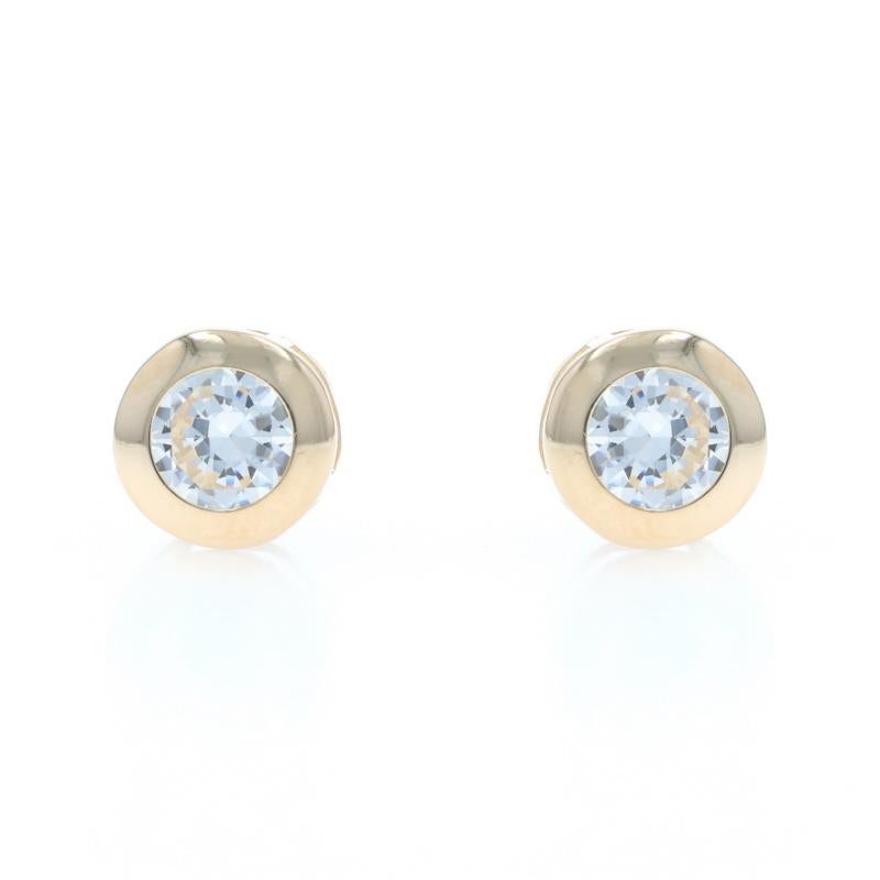 Contenu du métal : Or jaune 14k

Informations sur les pierres

Zirconias cubiques
Carat(s) : 1.50ctw DEW
Coupe : Brillant rond

Total des carats : 1.50ctw dew

Style : Goujon
Type de fermeture : Fermeture papillon

Mesures

Haut : 11/32