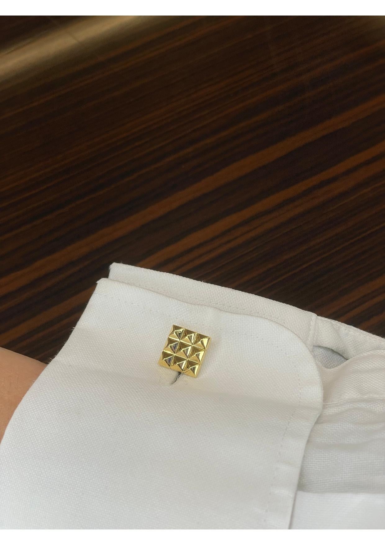 Women's or Men's Yellow Gold Cufflinks  For Sale