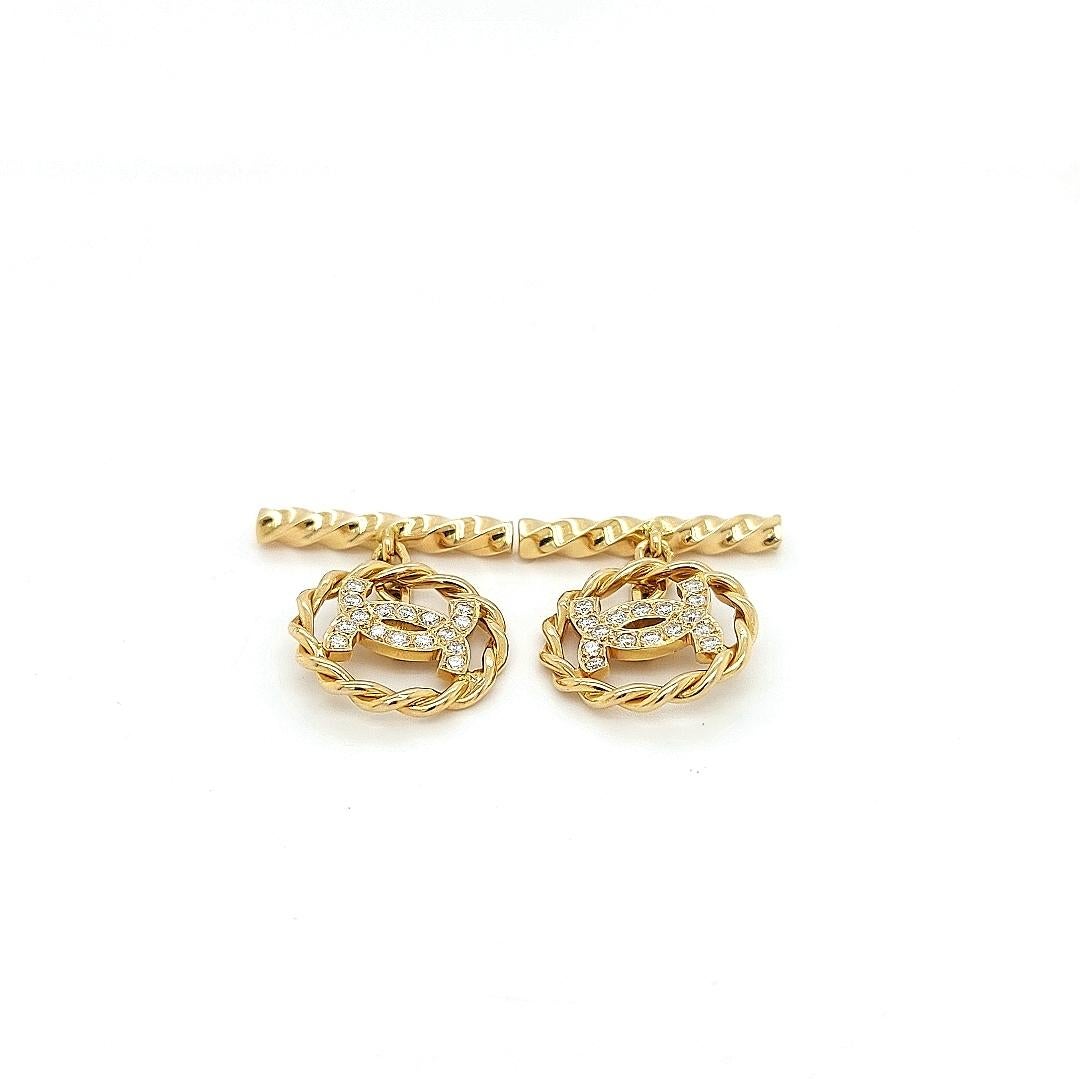 18kt Yellow Gold Cufflinks with CC Monogram, Knot Design, with 0.72ct Diamonds For Sale 4