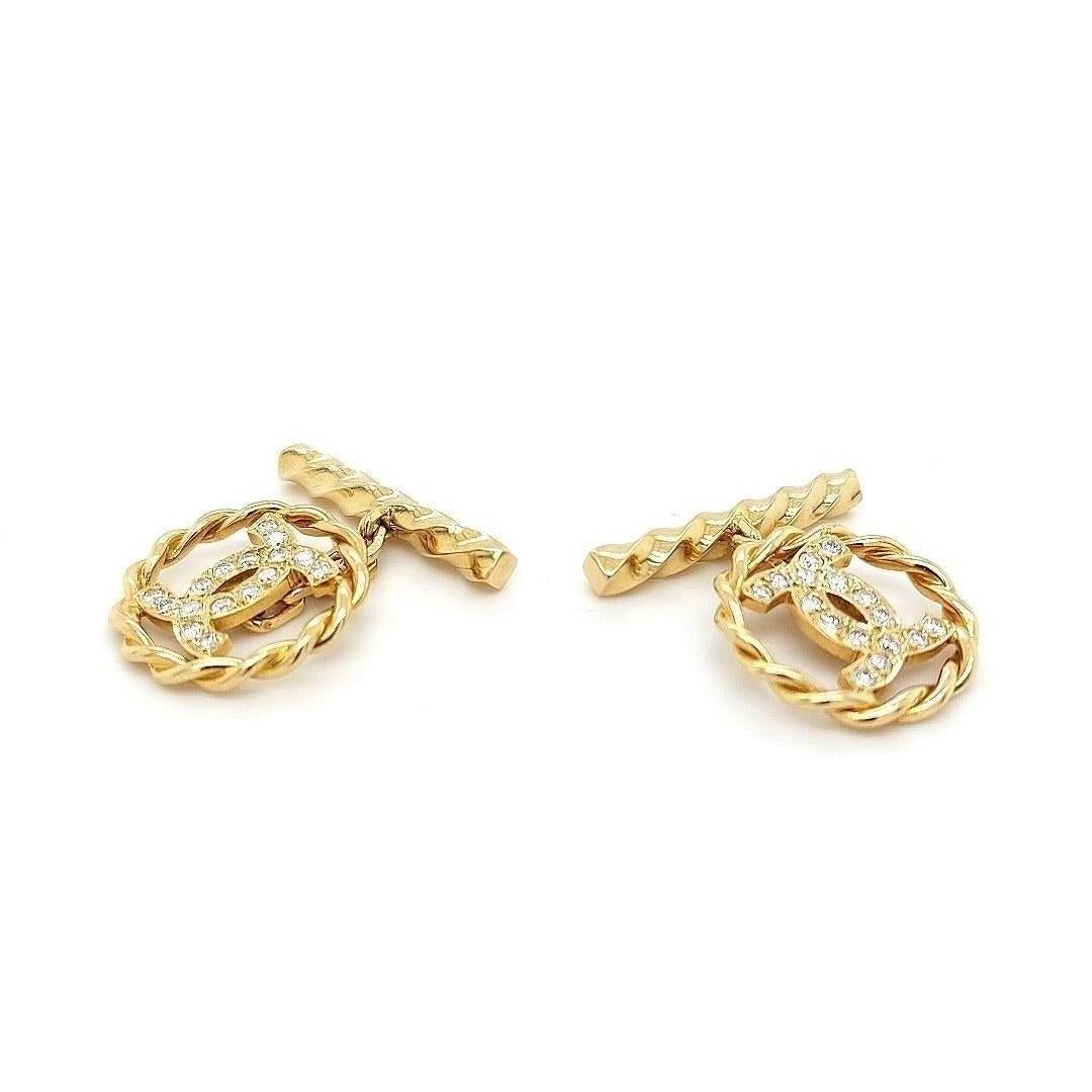 18kt Yellow Gold Cufflinks with CC Monogram, Knot Design, with 0.72ct Diamonds For Sale 1