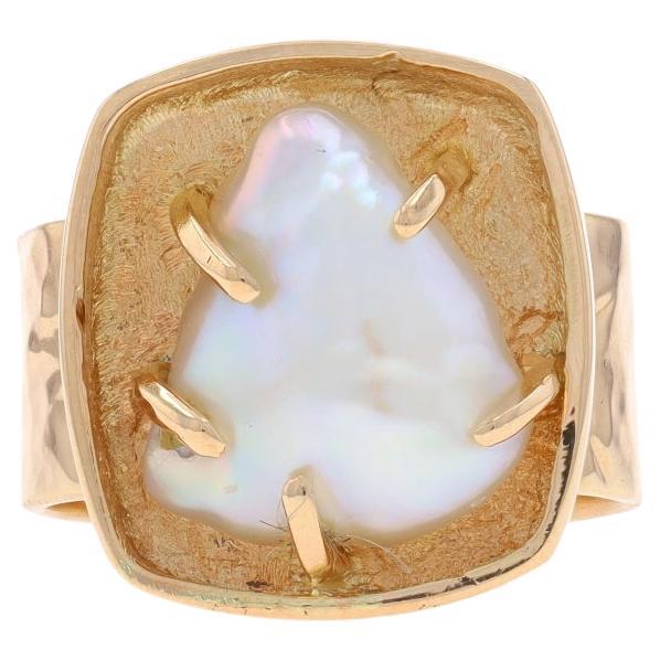 Yellow Gold Cultured Baroque Pearl Cocktail Solitaire Ring - 14k For Sale