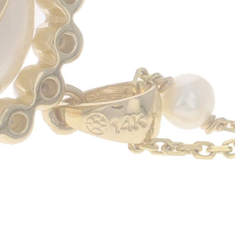 Collier en or jaune avec perles de culture d'eau douce et pendentifs 14k Floral Pour femmes en vente
