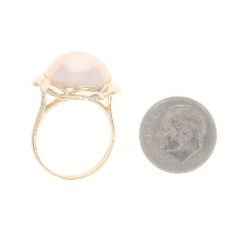 Yellow Gold Cultured Mabe Pearl Cocktail Solitaire Ring - 14k Floral In Excellent Condition For Sale In Greensboro, NC