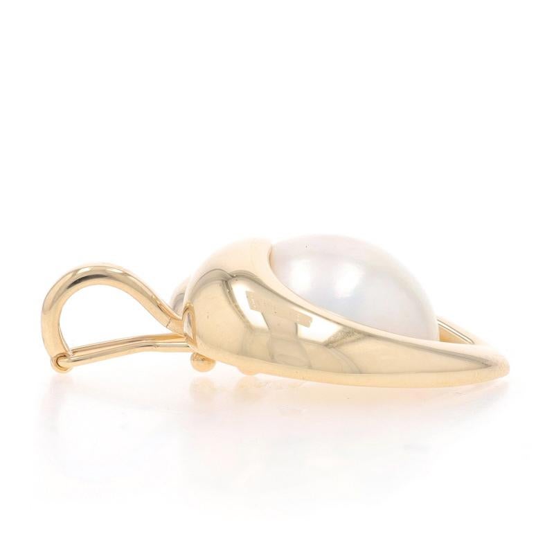 Perle Pendentif solitaire cœur en or jaune 14 carats avec perle de culture Mabe en vente