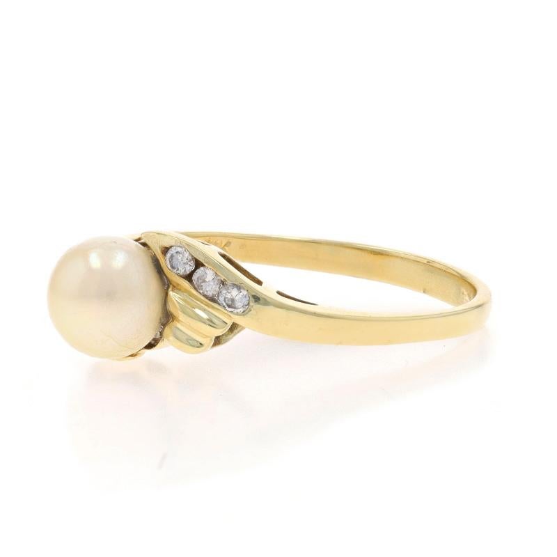 Anello bypass con perle coltivate e diamanti in oro giallo - 14k .15ctw In condizioni ottime in vendita a Greensboro, NC