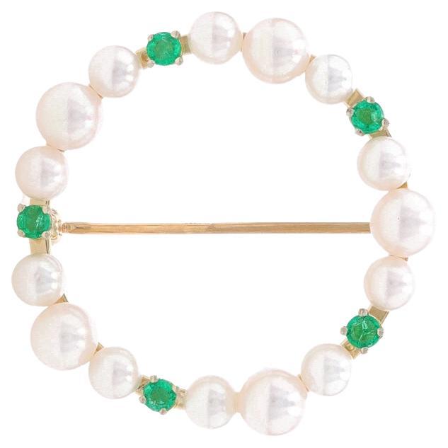 Yellow Gold Cultured Pearl & Emerald Wreath Brooch - 14k Rnd .25ctw Halo Circle For Sale