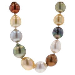 Collana con fili annodati graduati di perle coltivate in oro giallo da 18 1/2" - 14k