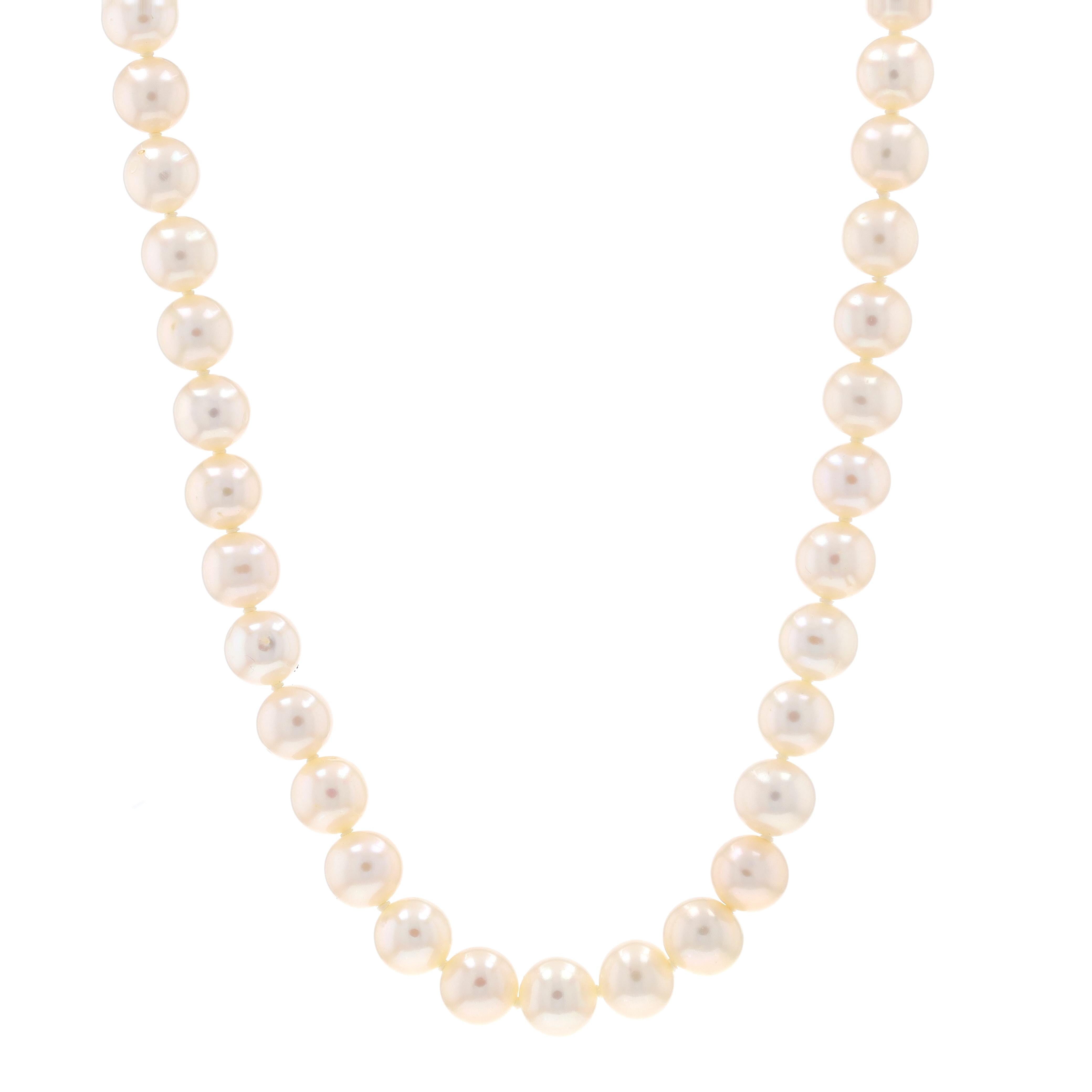Metal Content: 10k Yellow Gold

Stone Information
Cultured Pearls
Size: 6.7mm - 7.2mm

Style: Knotted Strand
Fastening Type: Fishhook Closure

Measurements
Length: 17 3/4
