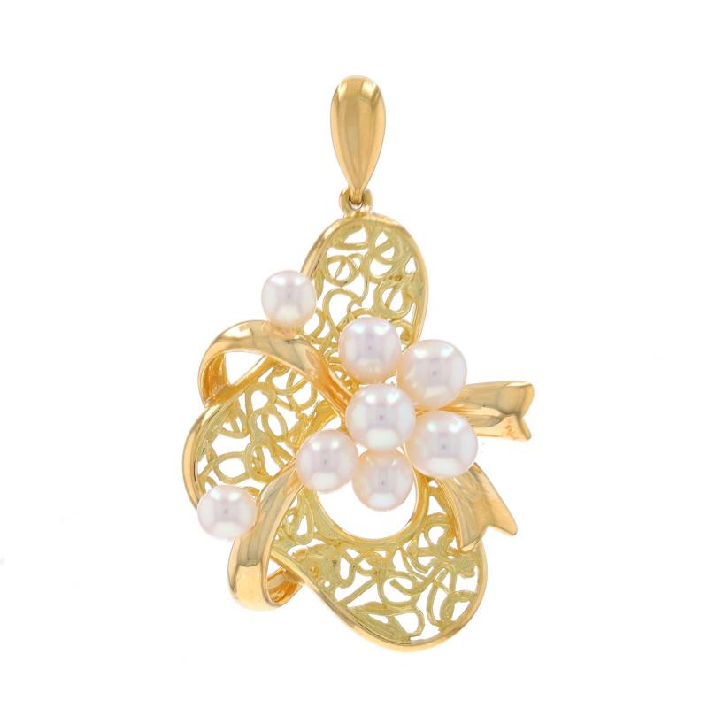 Contenuto del metallo: Oro giallo 18k

Informazioni su A. Stone

Perle coltivate

Stile: Cluster
Tema: Pizzo a nastro
Caratteristiche: Dettagli a taglio aperto

Misure

Altezza (dalla cauzione fissa): 1 1/4