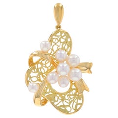 Yellow Gold Cultured Pearl Ribbon Lace Cluster Pendant - 18k