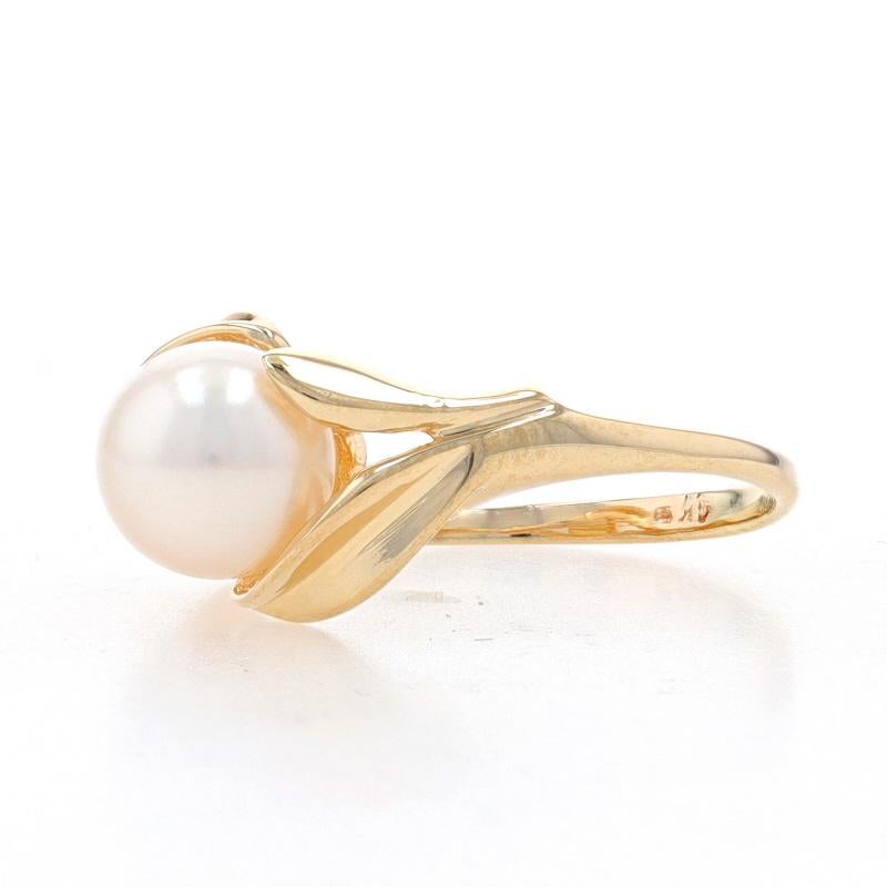 Yellow Gold Cultured Pearl Solitaire Bypass Ring - 14k Leaves In Excellent Condition For Sale In Greensboro, NC