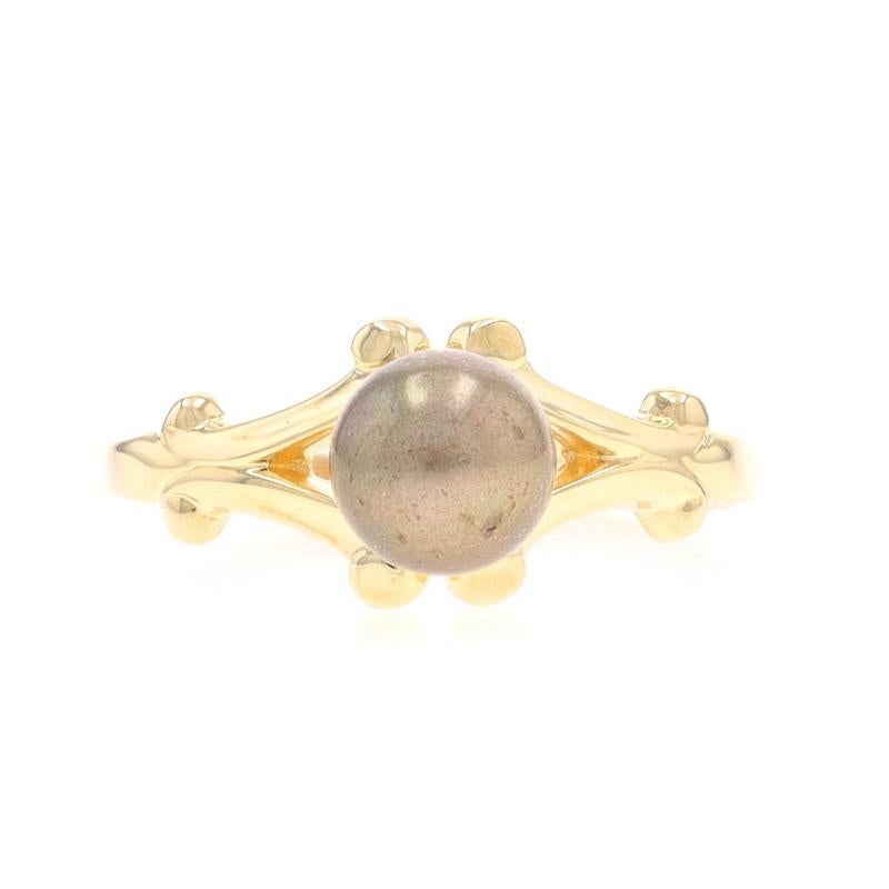 Größe: 6
Gebühr für Größenanpassung: Up 3 Größen für $35 oder Down 1 1/2 Größen für $35

Metallgehalt: 14k Gelbgold

Informationen zu Stein

Zuchtperle
Behandlung: Gefärbt
Größe: 6,4 mm

Stil: Solitär

Messungen

Höhe der Fläche (von Norden nach