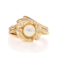 Yellow Gold Cultured Pearl Vintage Solitaire Ring - 14k Flower
