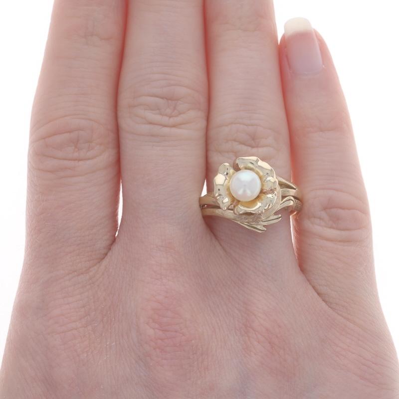 Gelbgold Zuchtperlen Vintage Solitär Ring - 14k Blume (Perle) im Angebot