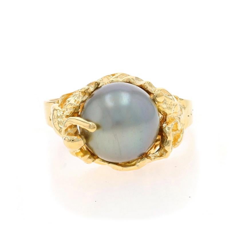 Size: 7 1/4
Sizing Fee: Up 3 sizes for $40 or Down 1 1/2 sizes for $30

Metal Content: 18k Yellow Gold

Stone Information
Cultured Tahitian Pearl
Size: 9.6mm

Style: Solitaire
Theme: Mermaid & Seashells

Measurements
Face Height (north to south):