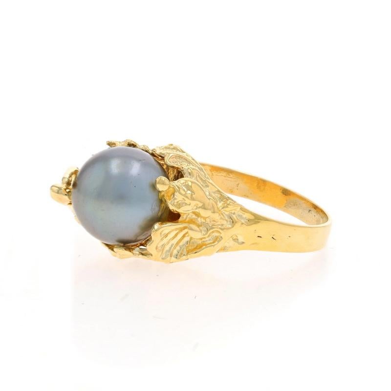 Yellow Gold Cultured Tahitian Pearl Solitaire Ring - 18k Mermaid & Seashells In Excellent Condition For Sale In Greensboro, NC