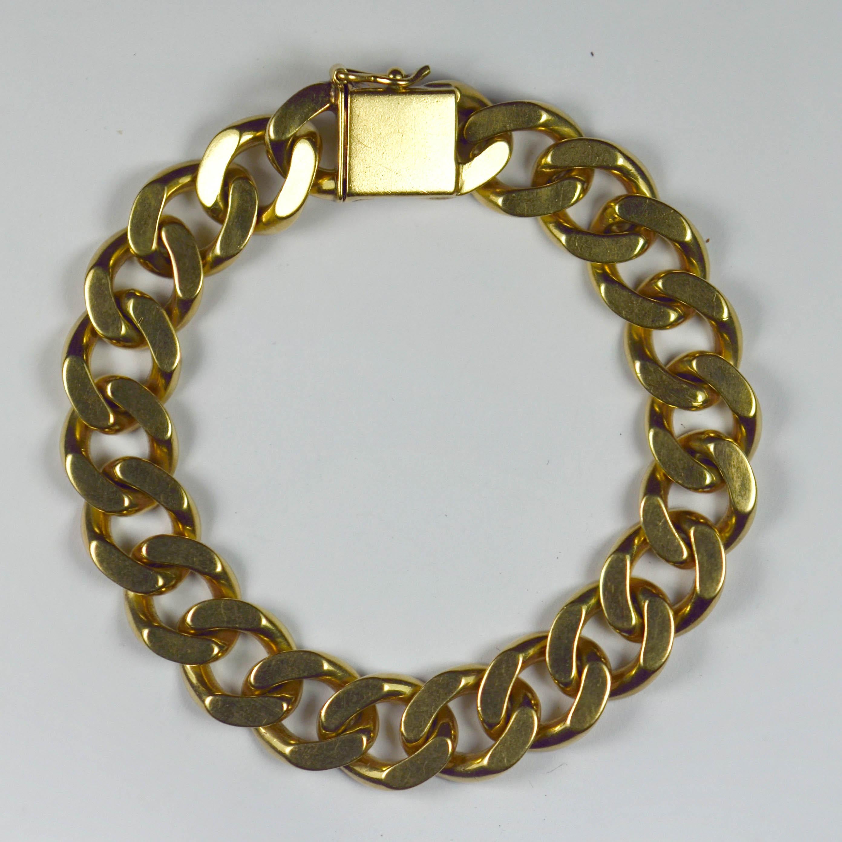 Yellow Gold Curb Link Chain Bracelet In Good Condition In London, GB
