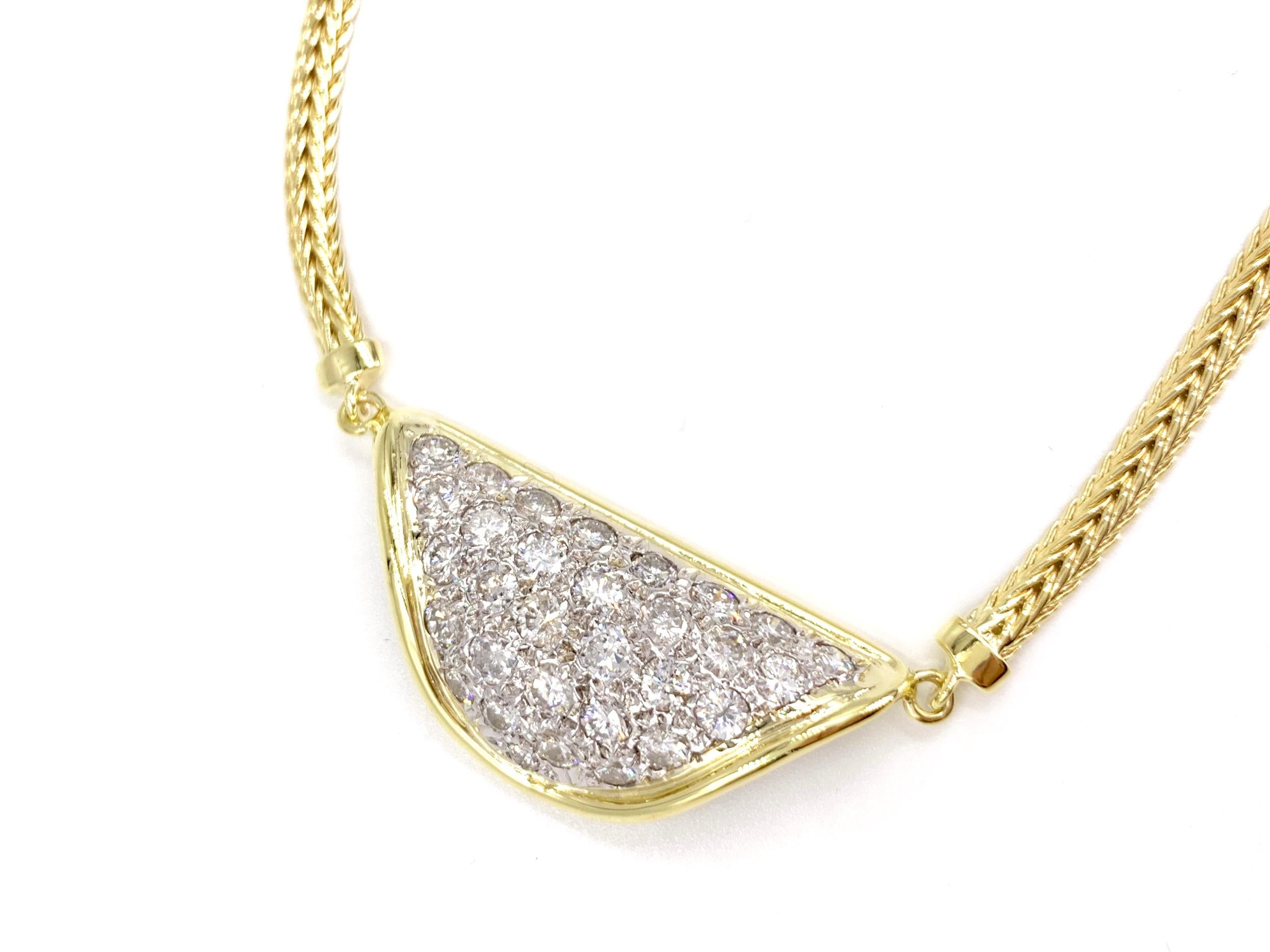 Yellow Gold Curved Diamond Plate Necklace In Excellent Condition For Sale In Pikesville, MD