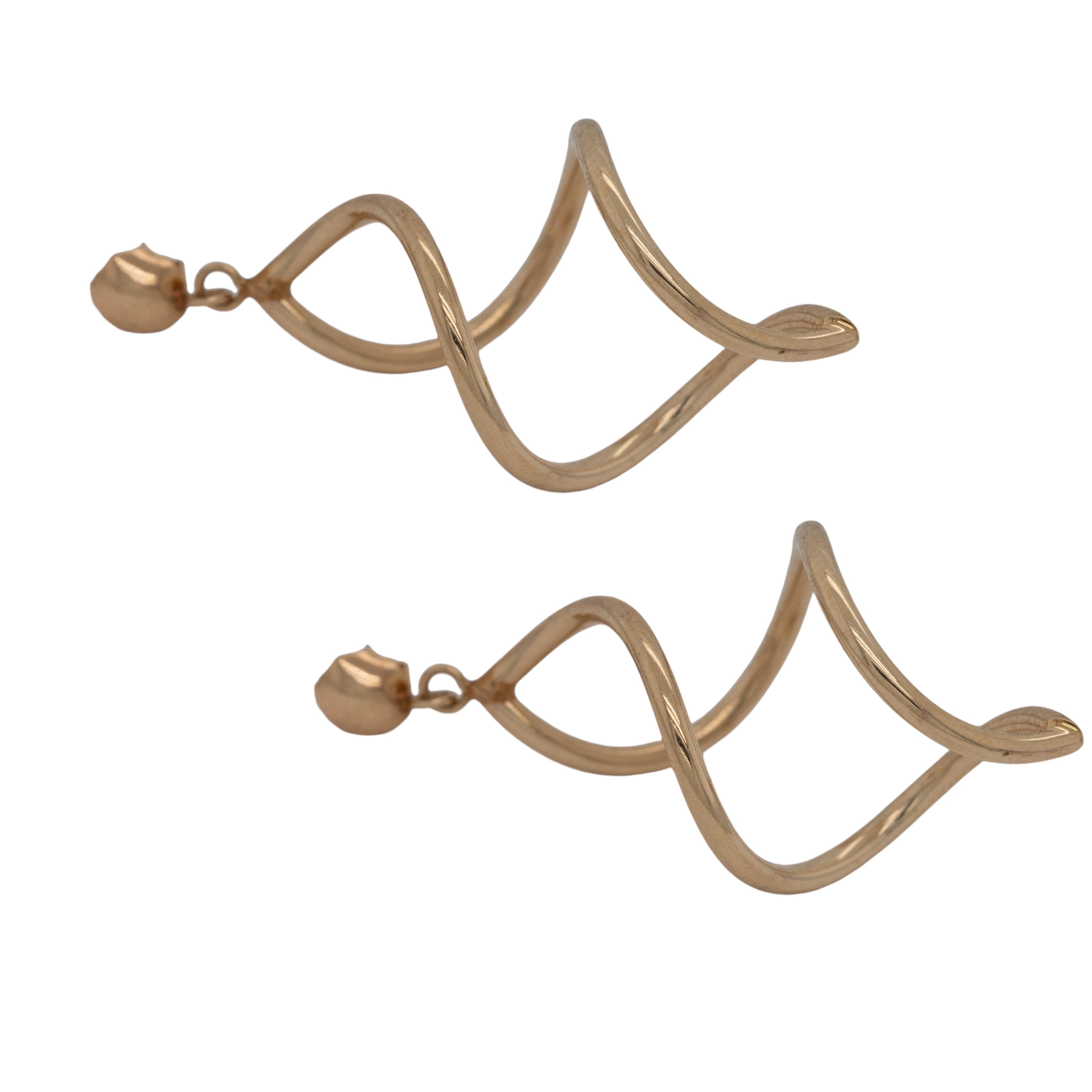 Yellow Gold Dangle Earrings In Excellent Condition In Boca Raton, FL