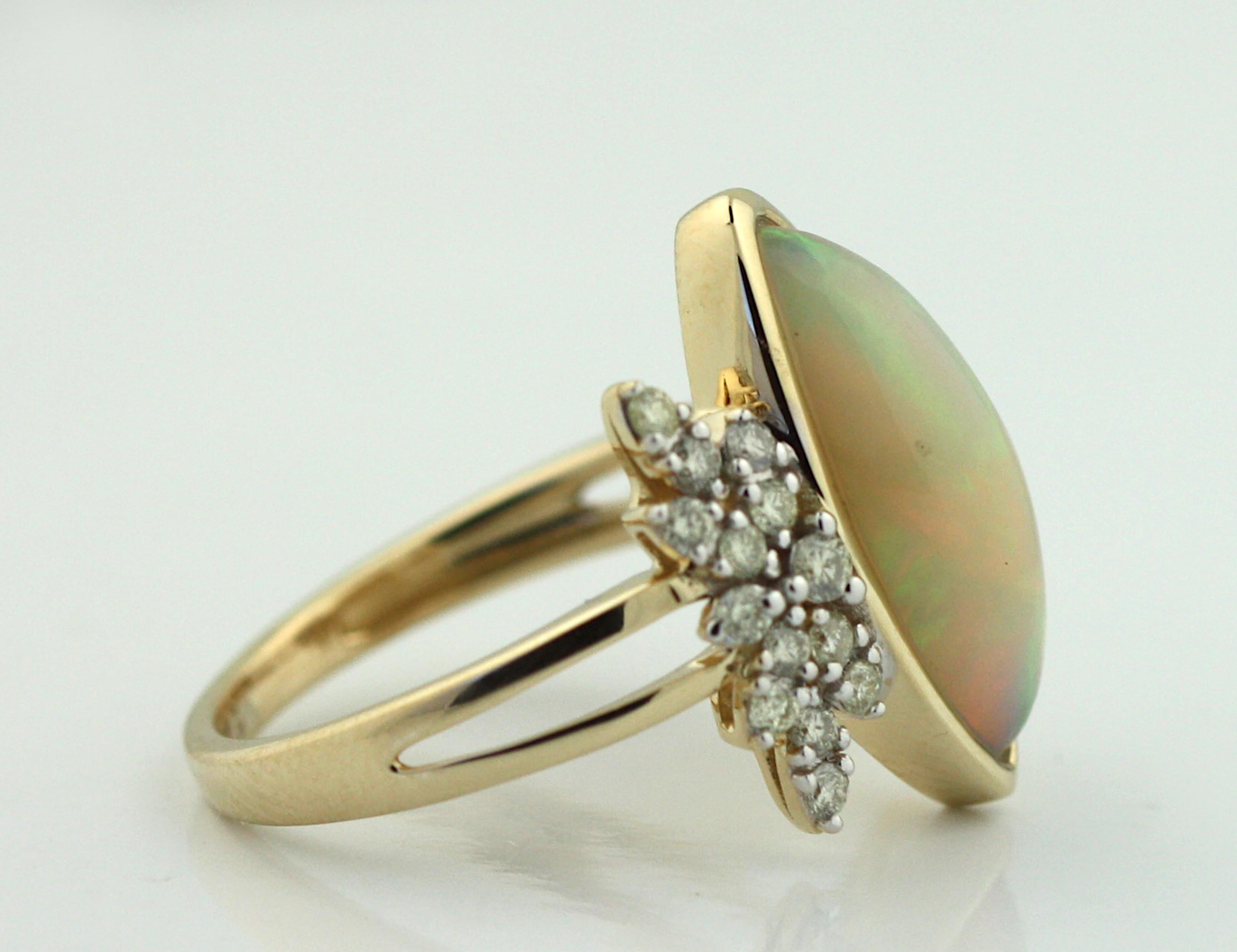 Yellow Gold Diamond and Opal Ring In Good Condition In Palm Beach, FL